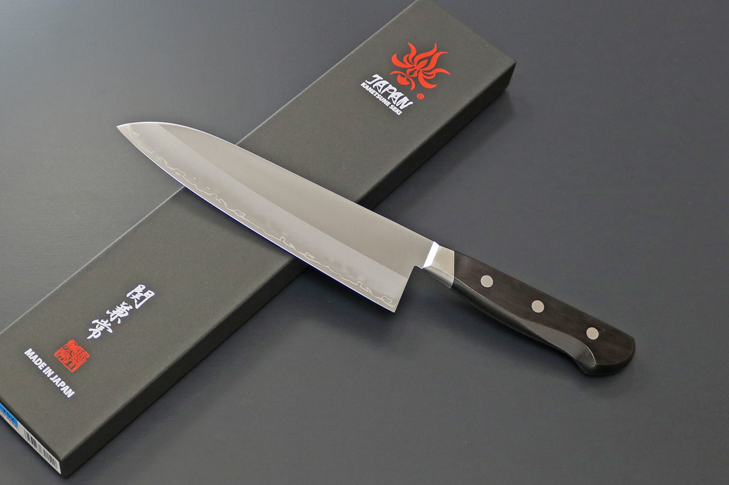 Kanetsune Santoku 180 mm – KC152