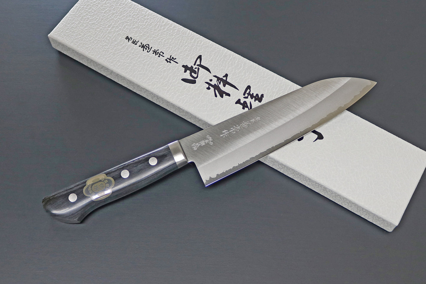 Kanetsune Santoku 165 mm – KC142